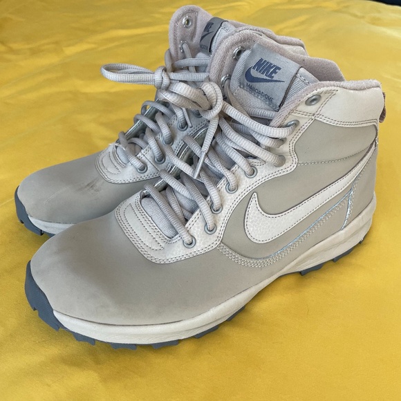 Nike Shoes | Nike Manoadome Desert Tan Hiking Boots Snow Outdoor | Poshmark